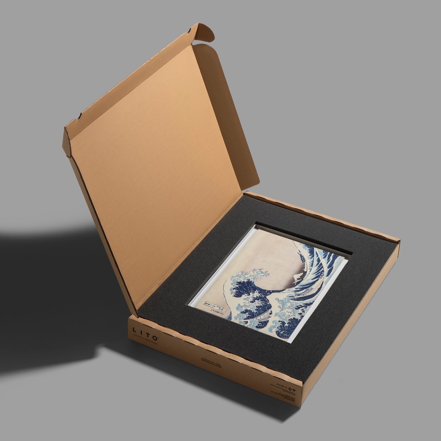 Katsushika Hokusai - Under the Wave